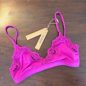 SKIMS Fuchsia Lace Bralette